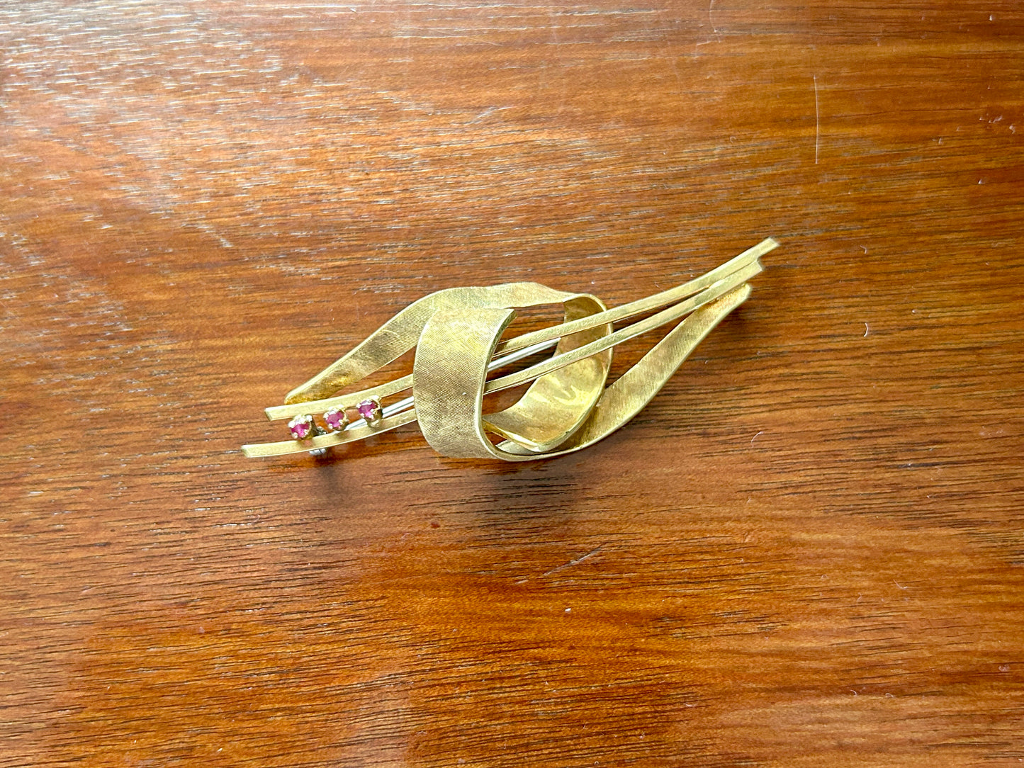 Vintage Antique 18k (750) Carl Bucherer Ruby Modernist Modern Large Brooch Pin