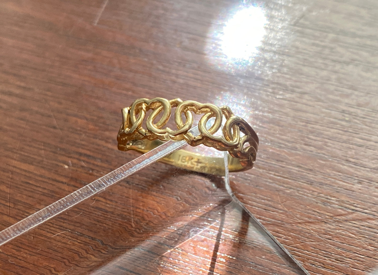 18k Yellow Gold Open Heart Band Ring Sz 8