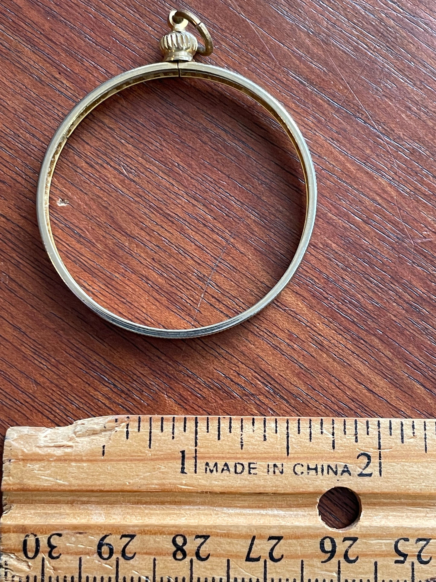 Vintage Gold Tone Open Circle Pendant Coin Bezel Frame