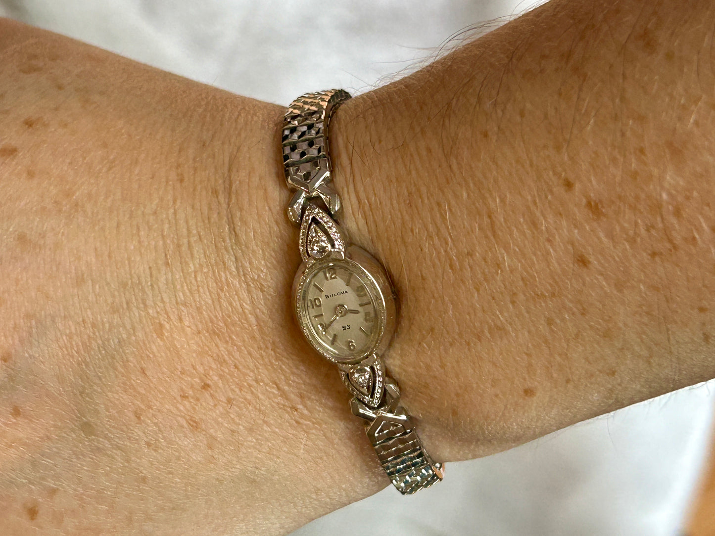 Vintage Antique 14k White Gold Diamond Women's Bulova Wristwatch Manual Wind