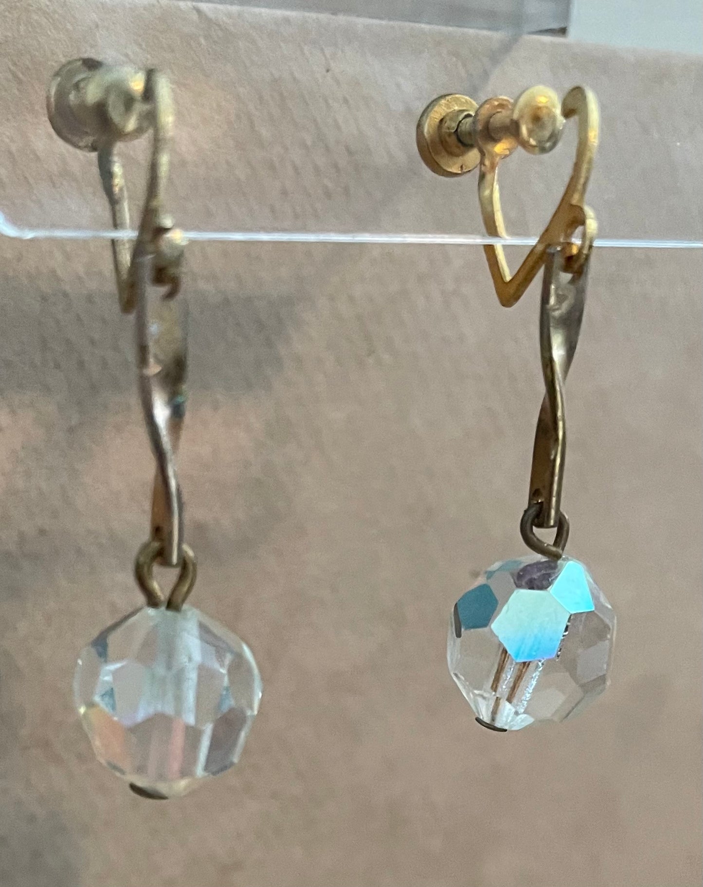 Vintage Gold Tone AB Aurora Borealis Bead Dangly Drop Screwback Earrings