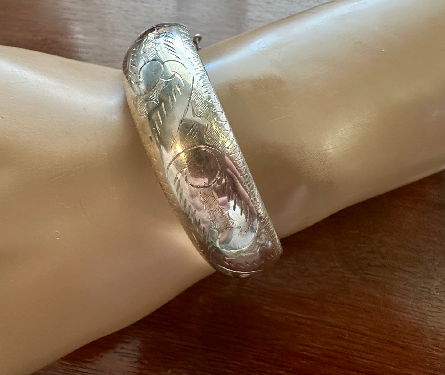 Vintage Sterling Silver 925 Puffy Domed Etched Bangle Bracelet Hinged Wide