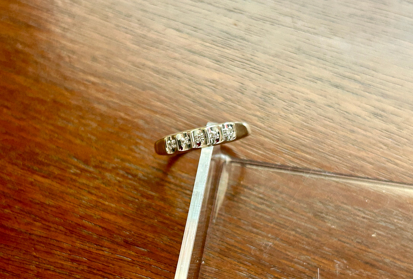 Vintage 10k Yellow Gold Diamond Accent Band Ring Sz 7.75