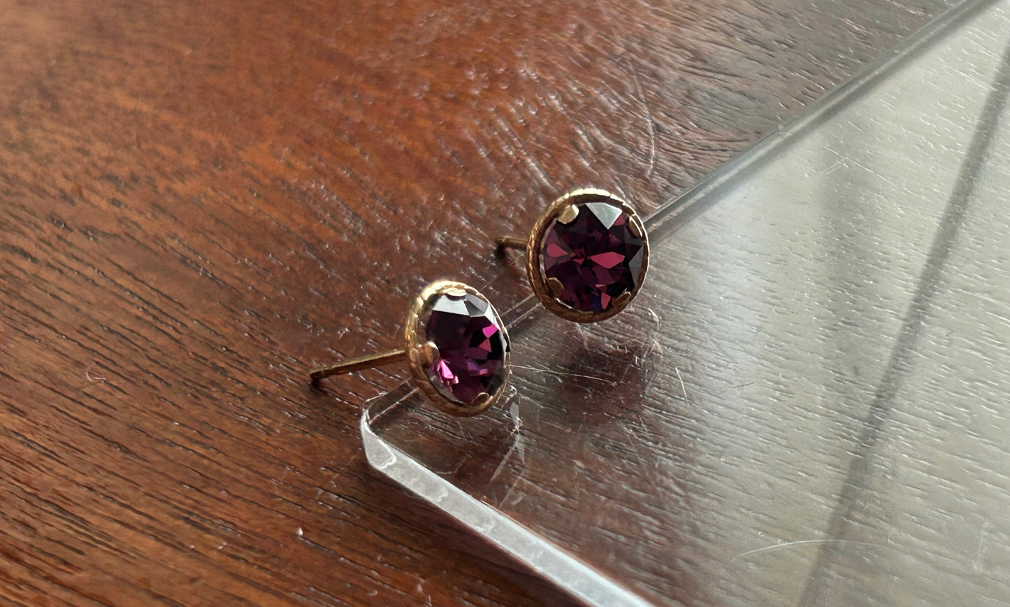 Vintage 10k Yellow Gold Faceted Amethyst Stud Pierced Earrings