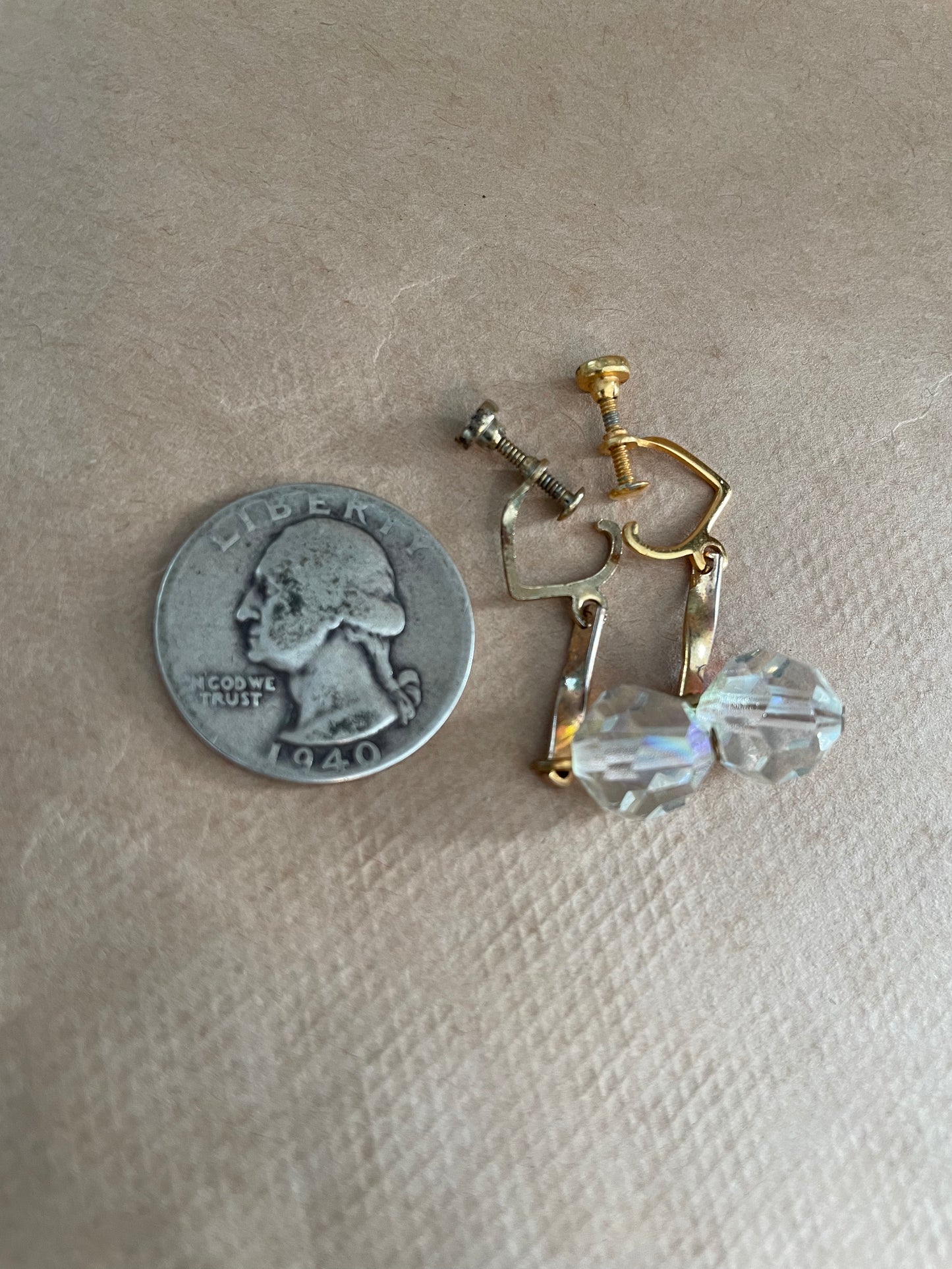 Vintage Gold Tone AB Aurora Borealis Bead Dangly Drop Screwback Earrings