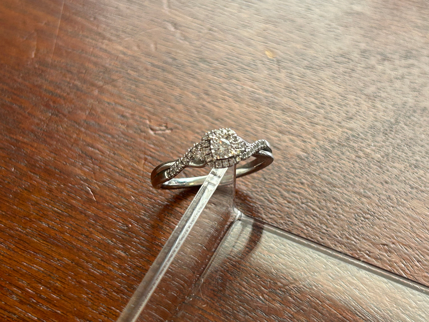10k White Gold .25ctw Diamond Engagement Ring Sz 6.75 Signed JX