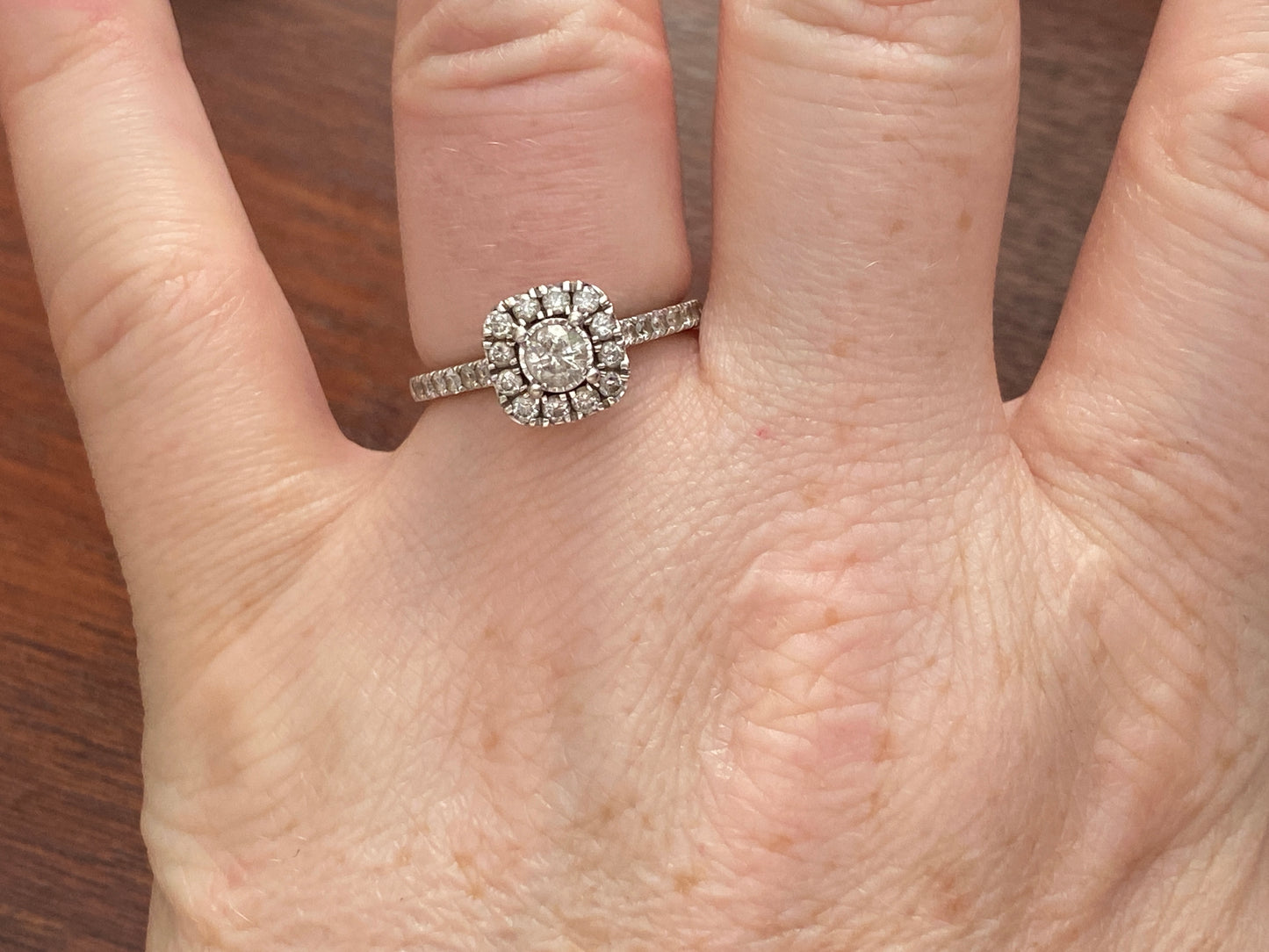 JTW 10k White Gold .60ctw Diamond Engagement Ring Halo Round Sz 7