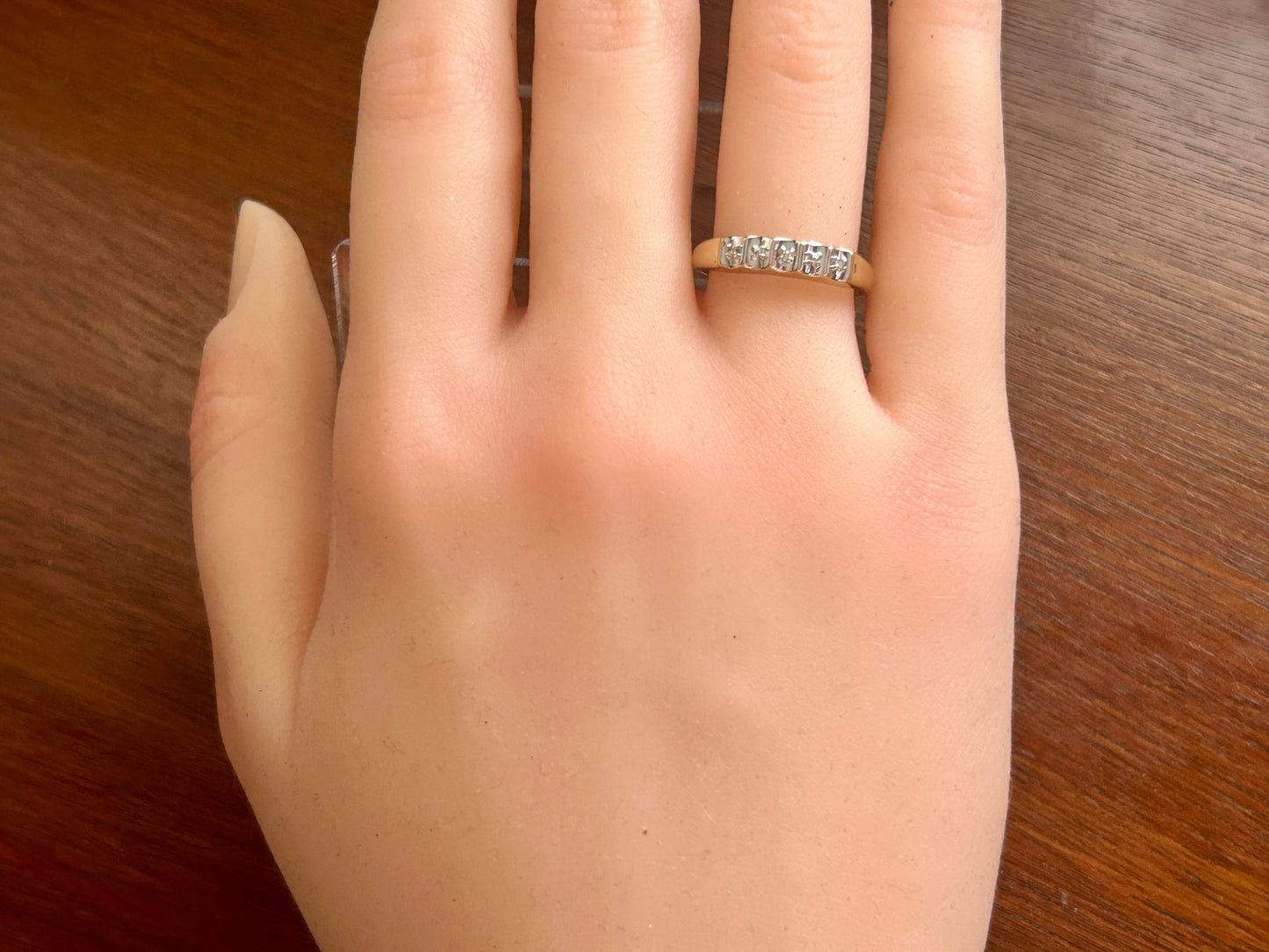 Vintage 10k Yellow Gold Diamond Accent Band Ring Sz 7.75