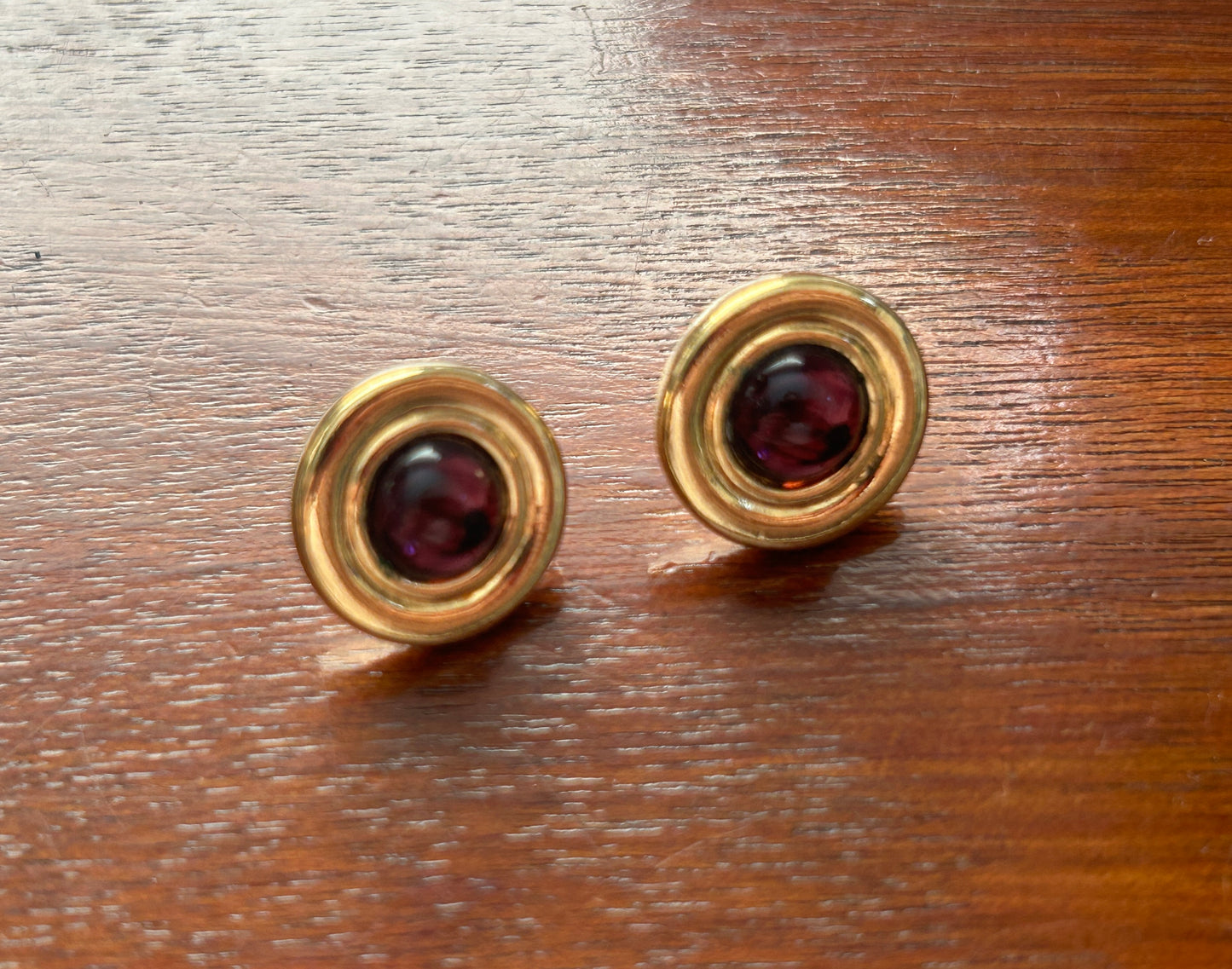 Vintage Gold Tone Purple Glass Cabochon Round Pierced Stud Earrings