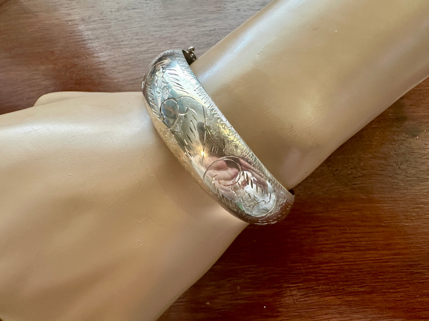 Vintage Sterling Silver 925 Puffy Domed Etched Bangle Bracelet Hinged Wide