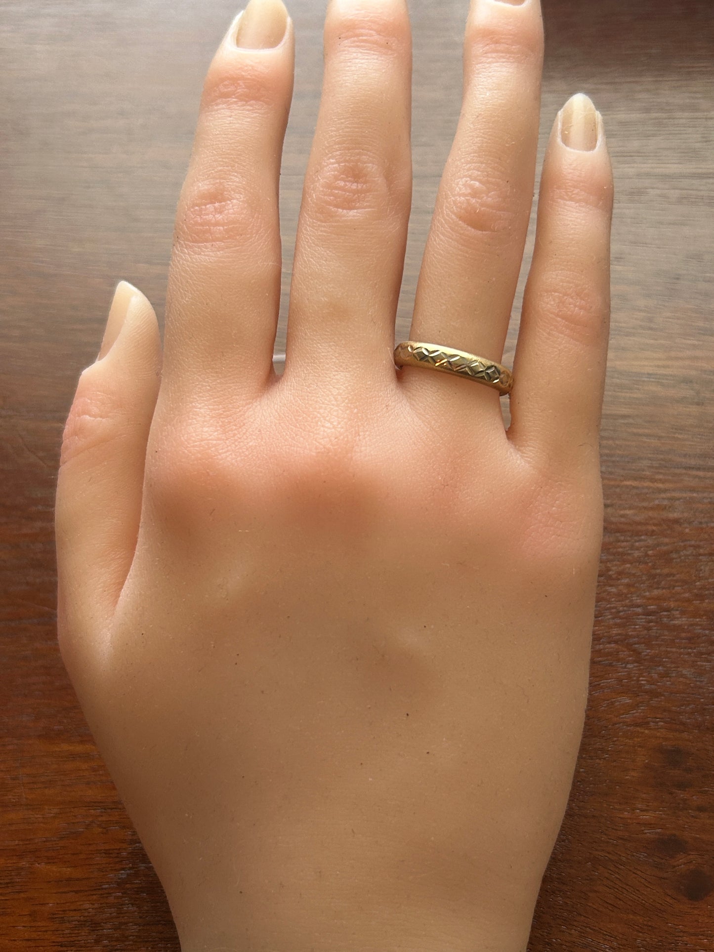 14k Yellow White Gold Domed Band Ring Diamond Pattern Sz 6.75 - 7 AK Turkey