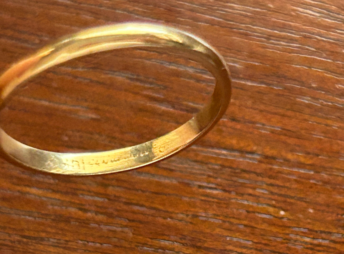 Adorable Vintage 14k Yellow Gold Diamond Accent Ring Sz 6.75