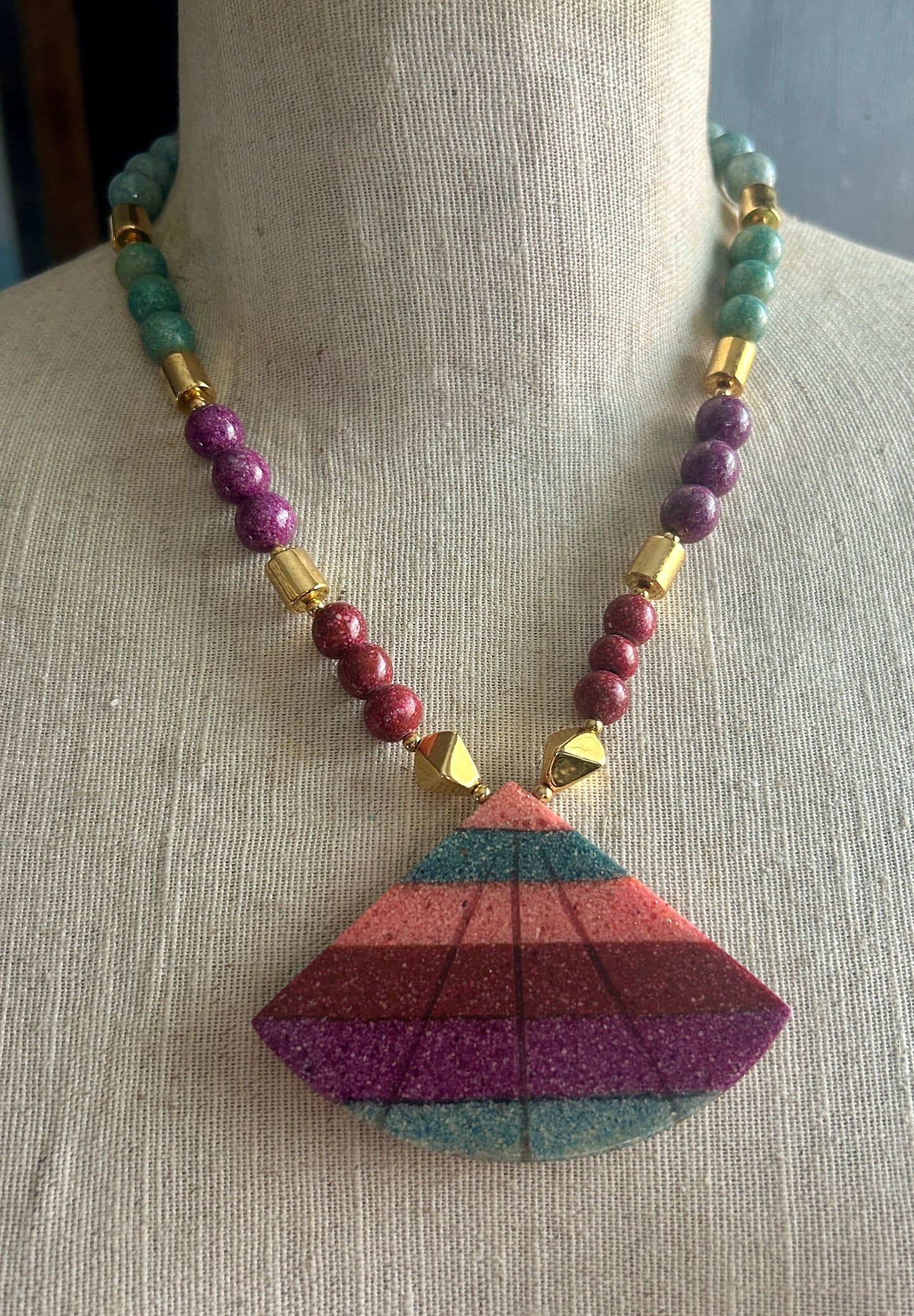 Vintage Multicolor Colorful Gold Tone Bead Pendant Necklace