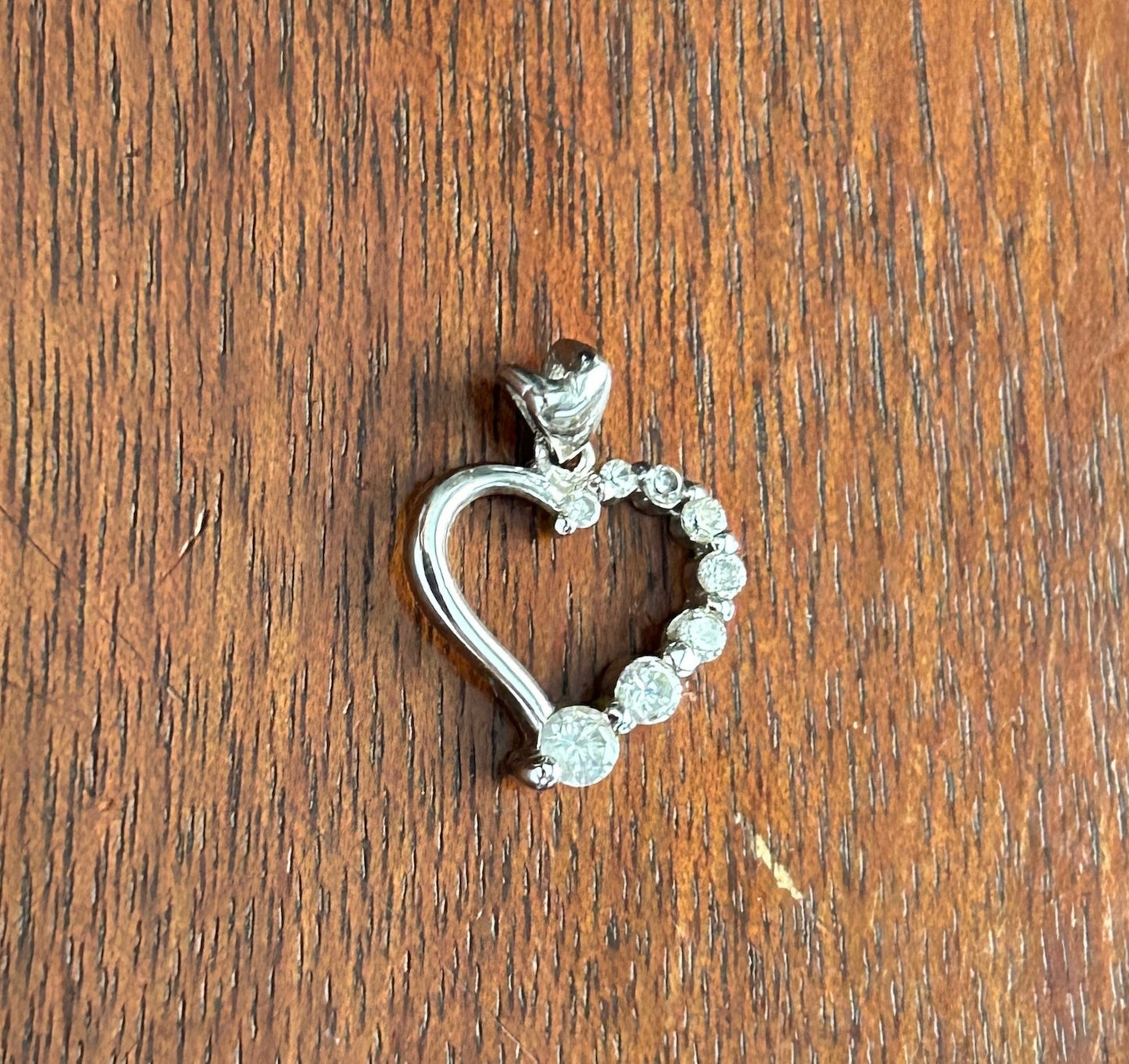 Sterling Silver 925 Open Heart Graduating Stone Necklace Pendant
