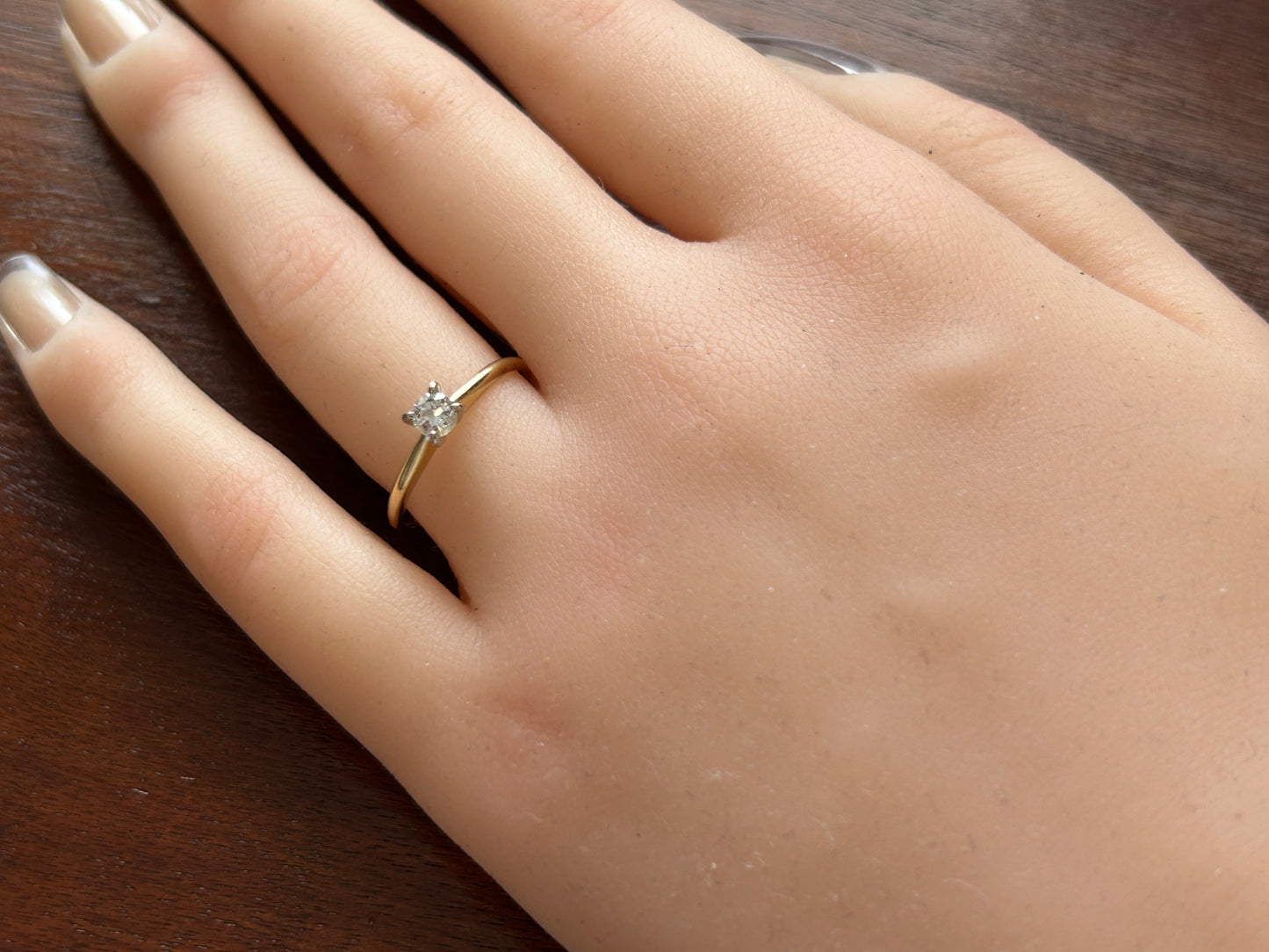 Vintage Magic-Glo X .23 Round Diamond Solitaire Engagement Ring Sz 7.75