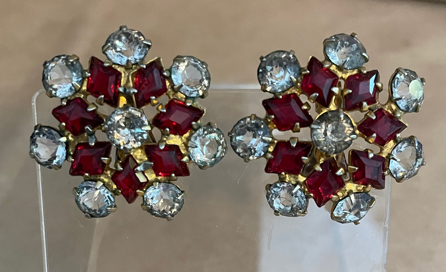Vintage Starburst Red White Rhinestone Gold Tone Clip on Earrings