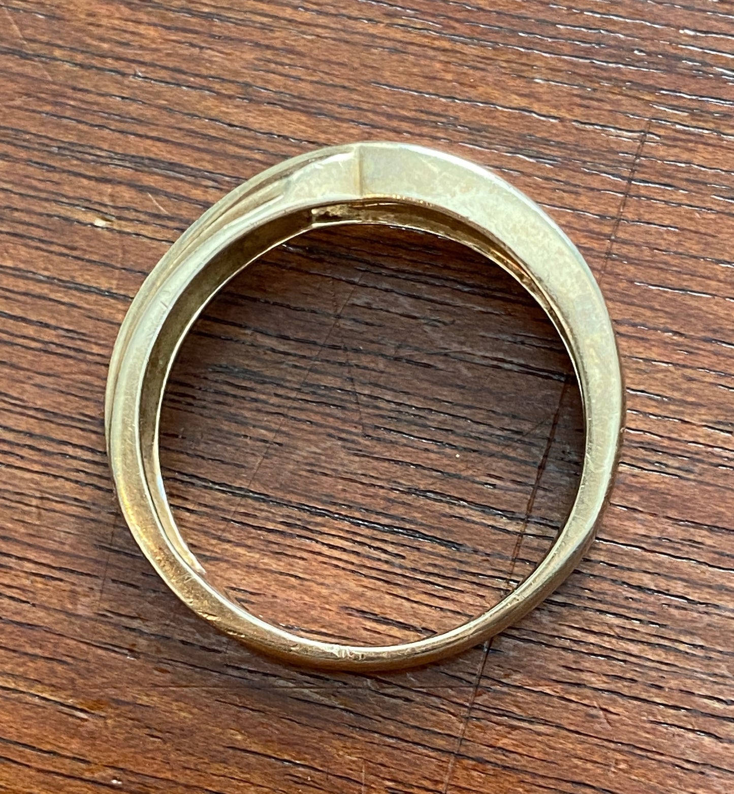 10k Yellow Gold Channel Set .15ctw Diamond Ring Sz 9.75