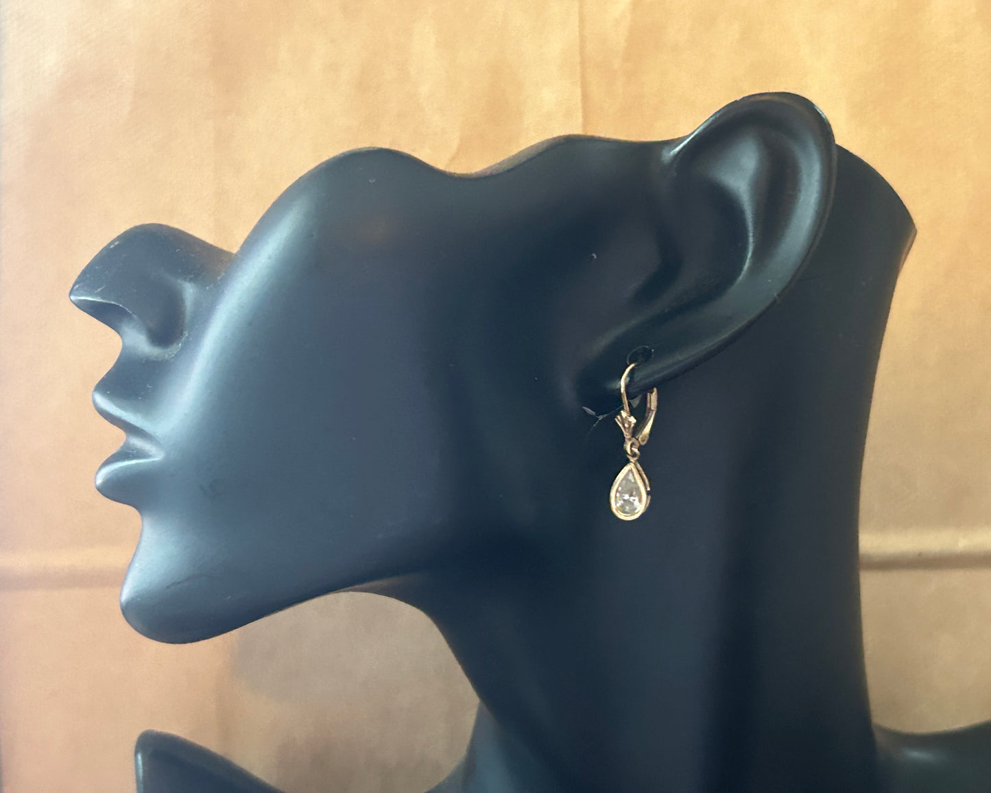 SINGLE Carla 14k Yellow Gold Pear Shaped Cubic Zirconia CZ Lever Back Earrings