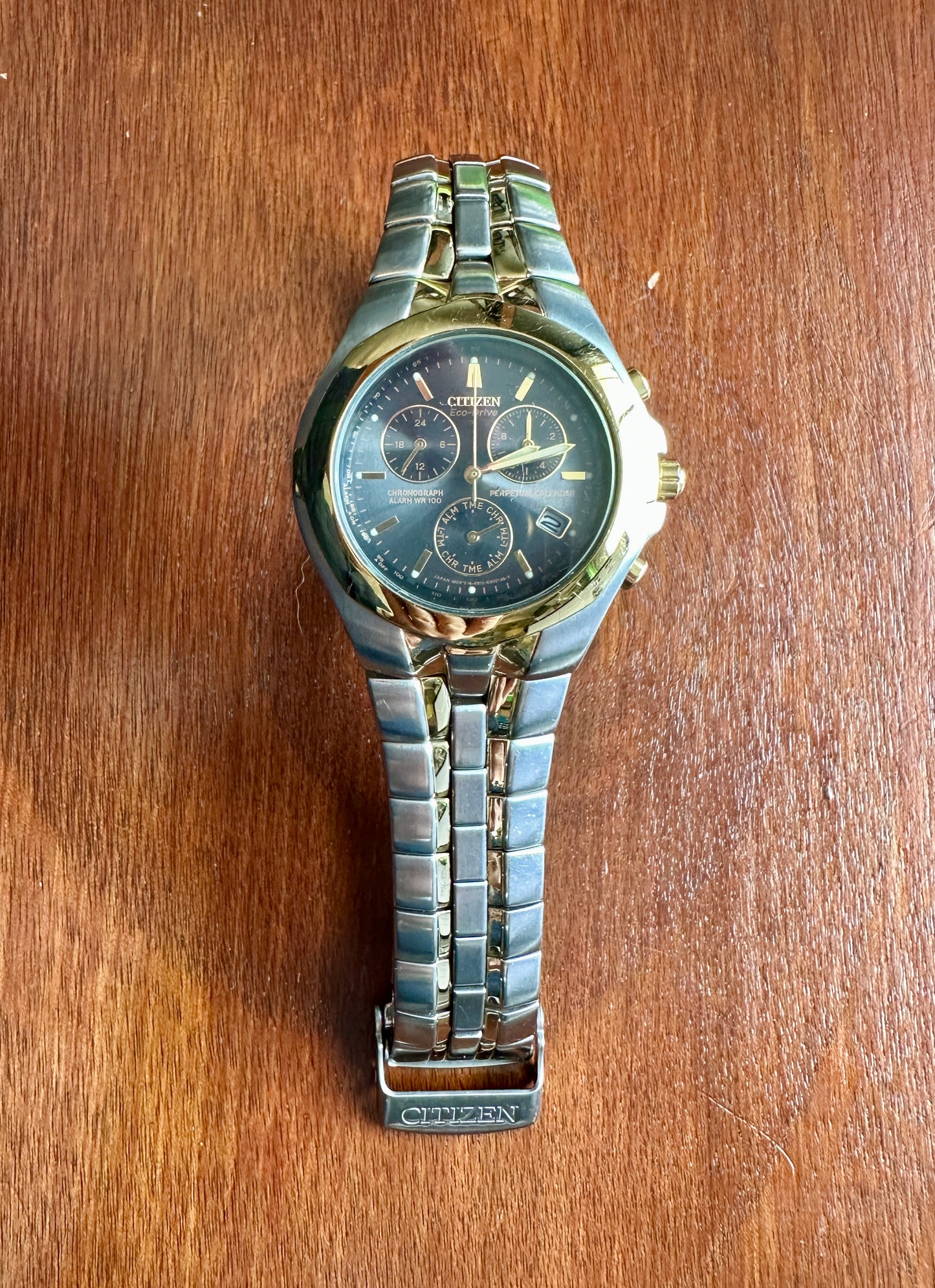 Citizen Eco-Drive E812-K001218 Perpetual Chronograph Alarm Silver/Gold Tone