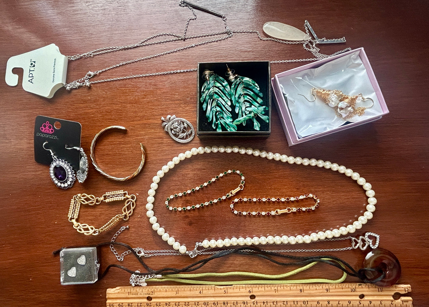 Vintage to Now Jewelry Lot Necklace Earrings Pendant Bracelet Pearl Gold Silver
