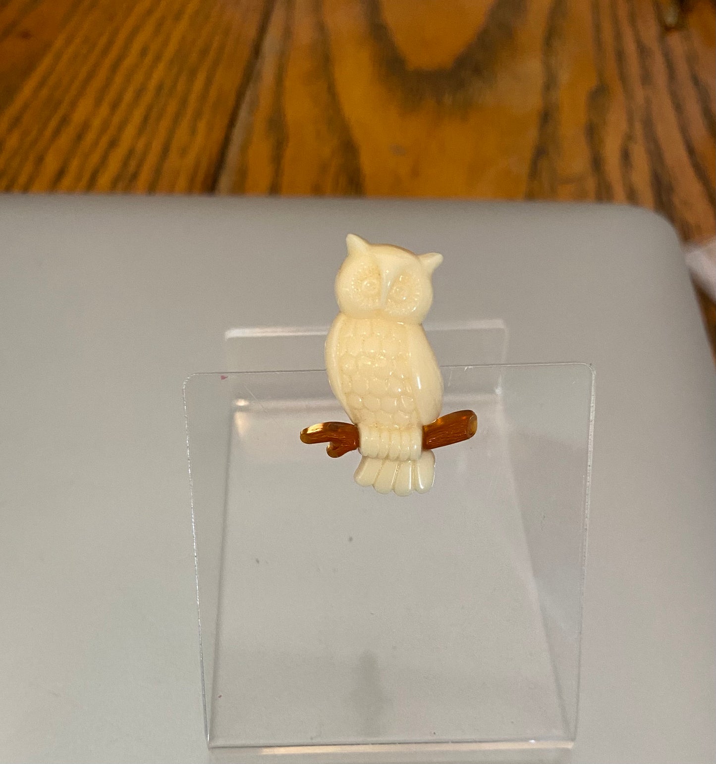 Vintage Hard Plastic Avon White Faux Amber Branch Owl Pin Brooch