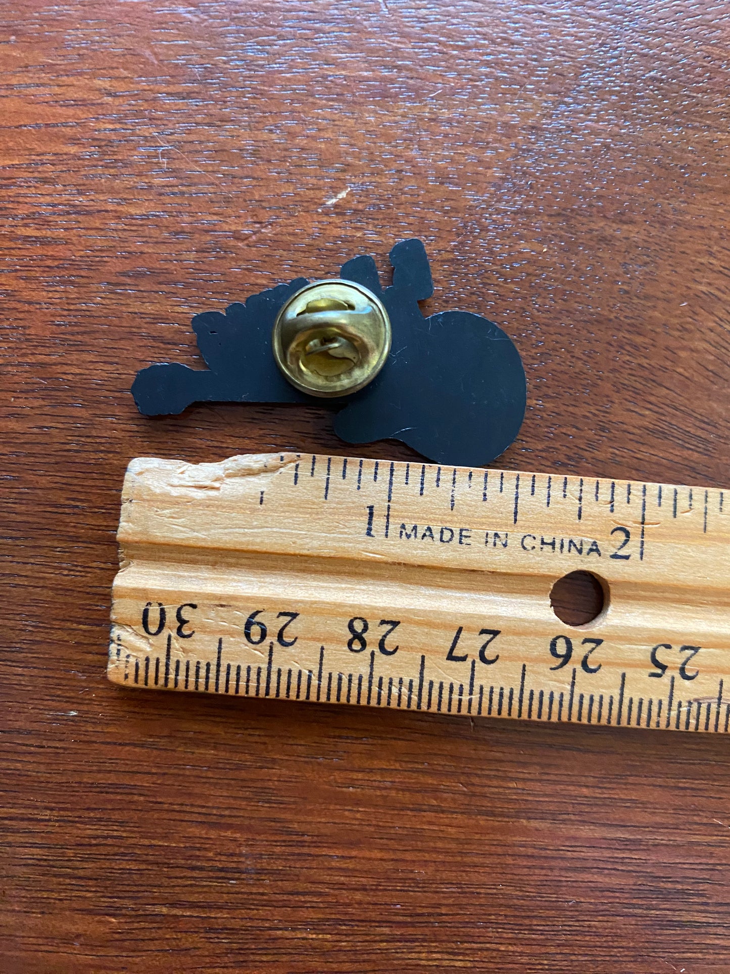 Vintage Plastic B.B. King Guitar Pin Brooch Copper Tone