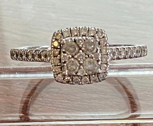 10k White Gold Diamond Halo Engagement Ring Sz 6.75