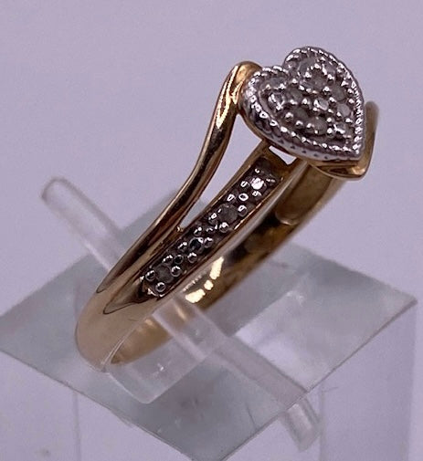 Cute 10k Yellow Gold Pave Diamond Heart Bypass Style Ring Sz 6.75