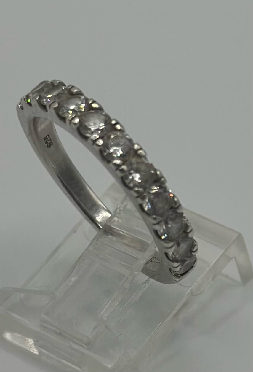 Sterling Silver 925 CZ Band Ring Sz 7.5 IBB CN