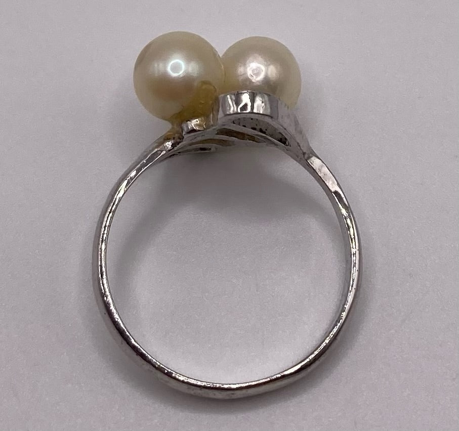 Silver Faux Pearl Bypass Ring Sz 7