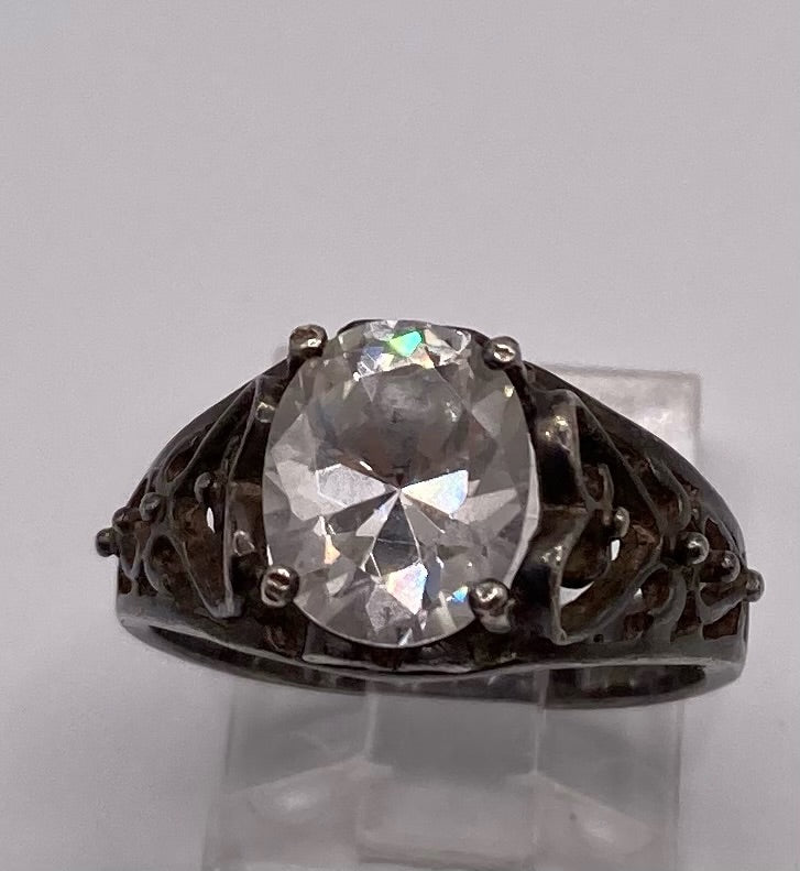 Avon Sterling Silver 925 CZ Oval Heart Cut Out Ring Sz 6.25