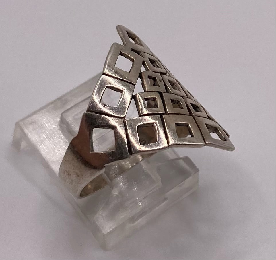 Sterling Silver 925 Modernist Modern Cut Out Ring Sz 8