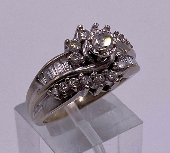 14k White Gold Round Baguette Diamond Cluster .75ctw - 1ctw Ring