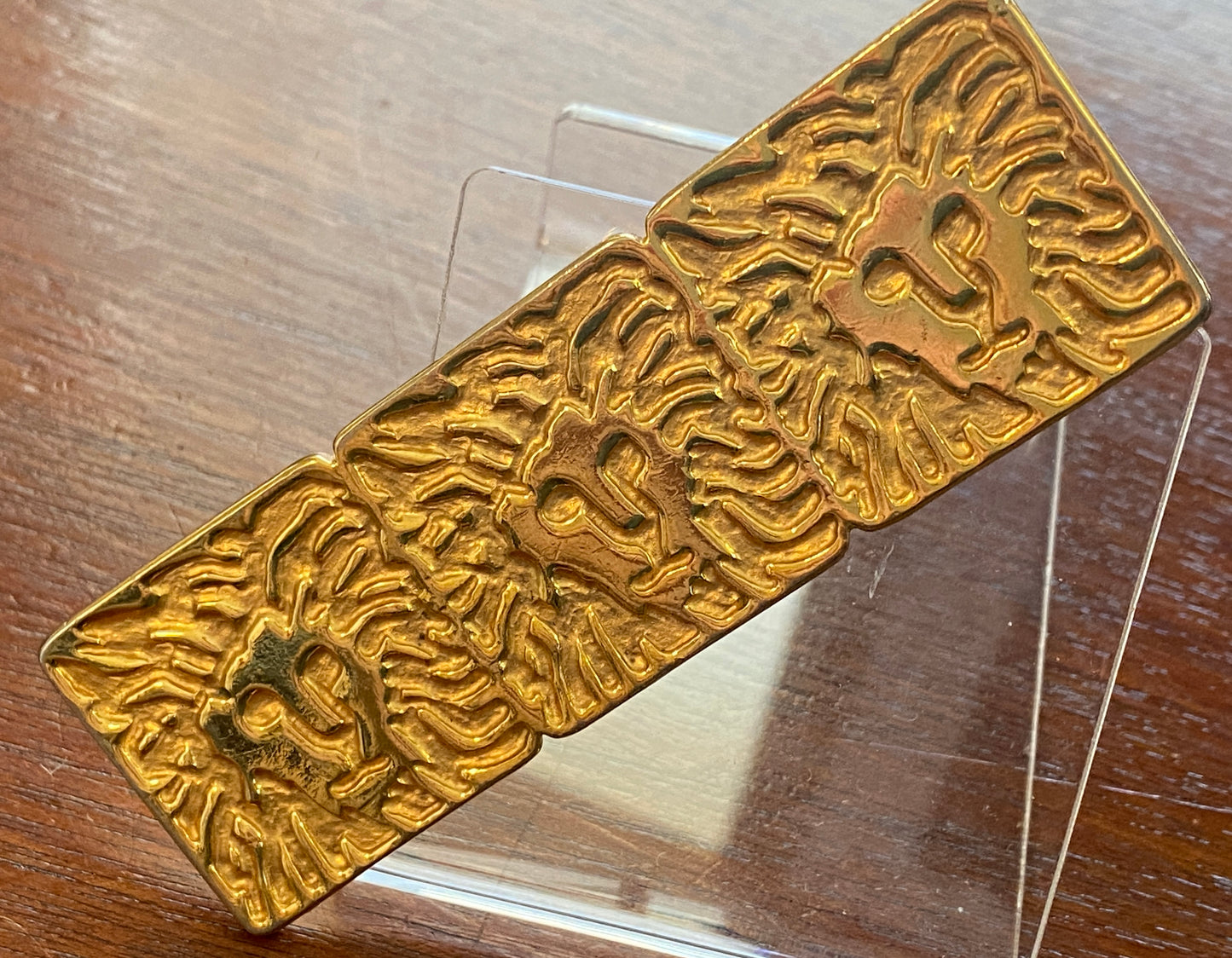 Vintage Unsigned Anne Klein Gold Tone Lions Head Face Brooch Pin