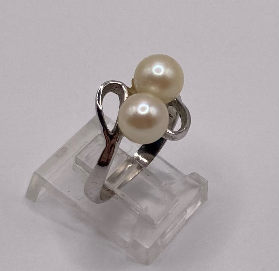 Silver Faux Pearl Bypass Ring Sz 7