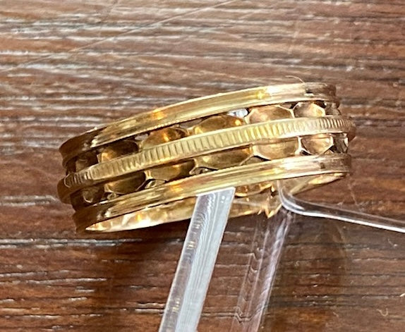 Vintage 14k Yellow Gold Textured Wedding Band Ring Sz 6.25
