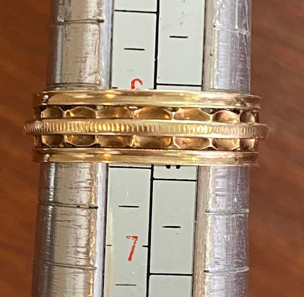 Vintage 14k Yellow Gold Textured Wedding Band Ring Sz 6.25