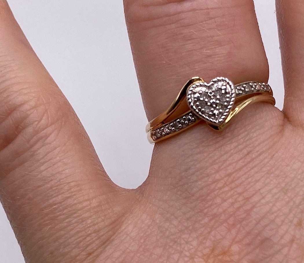 Cute 10k Yellow Gold Pave Diamond Heart Bypass Style Ring Sz 6.75