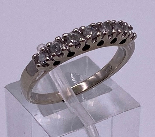 10k White Gold Round Prong Set Diamond Band Ring Sz 7