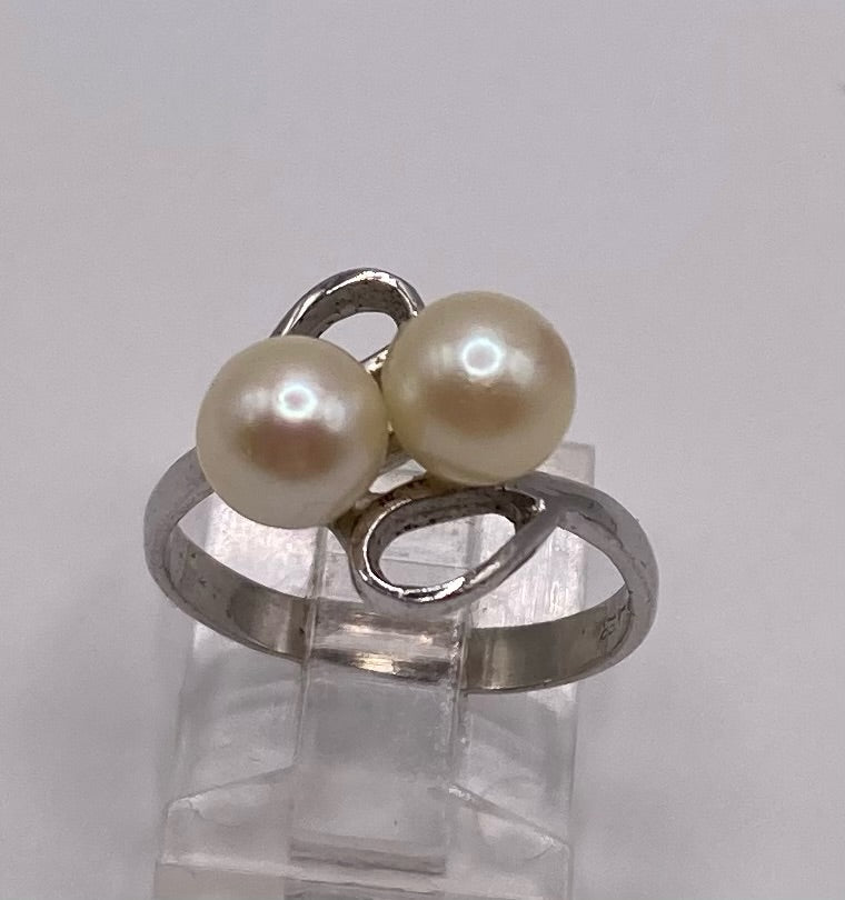 Silver Faux Pearl Bypass Ring Sz 7