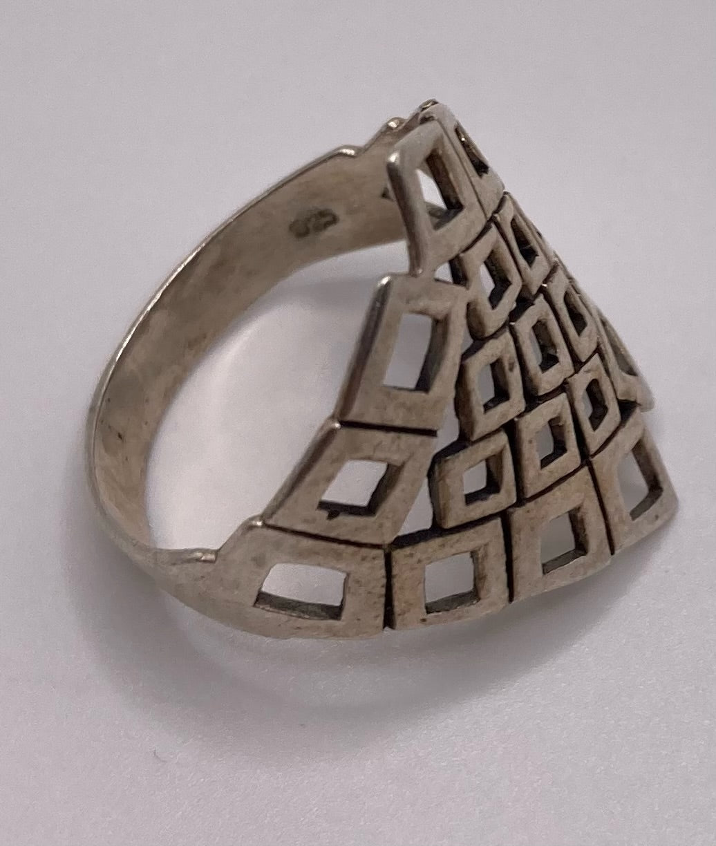 Sterling Silver 925 Modernist Modern Cut Out Ring Sz 8