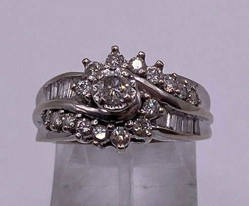 14k White Gold Round Baguette Diamond Cluster .75ctw - 1ctw Ring