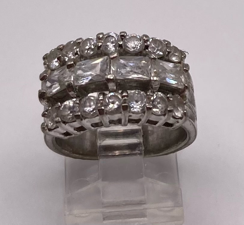 Sterling Silver 3 Row Round Emerald CZ Ring Sz 6.5