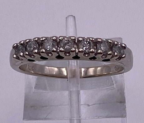 10k White Gold Round Prong Set Diamond Band Ring Sz 7