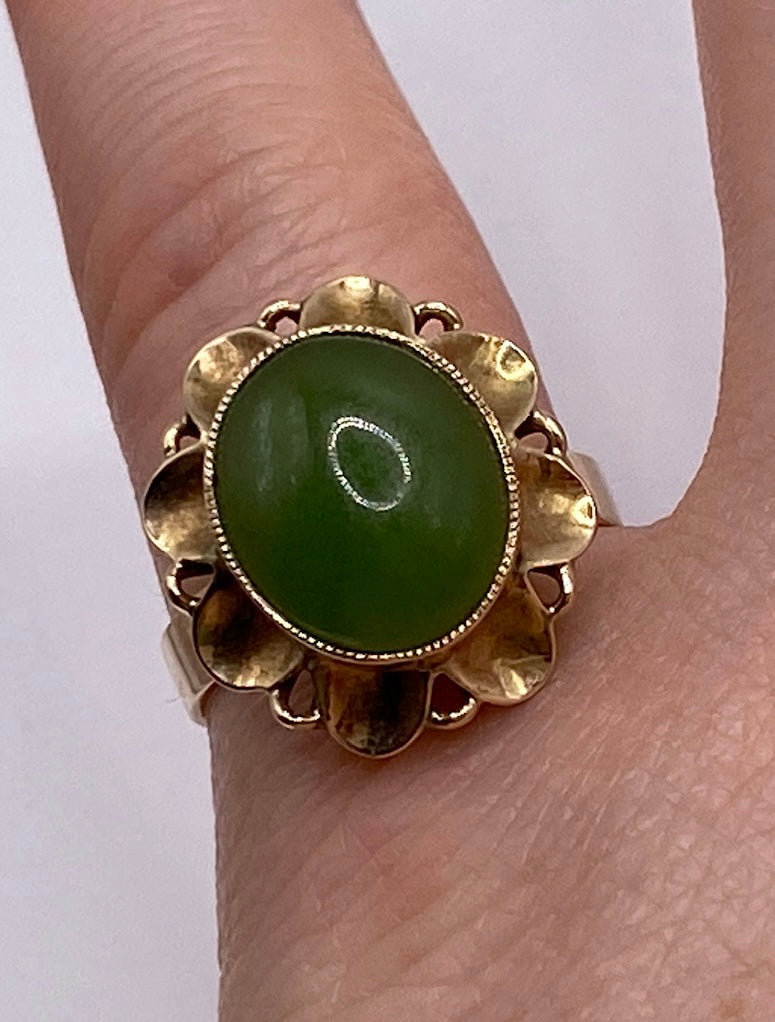 Vintage 14k Yellow Gold Jade Cabochon Ring Sz 6.25 Signed CTY