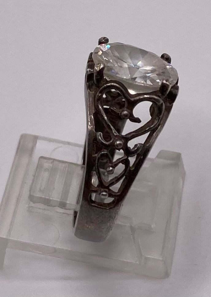 Avon Sterling Silver 925 CZ Oval Heart Cut Out Ring Sz 6.25