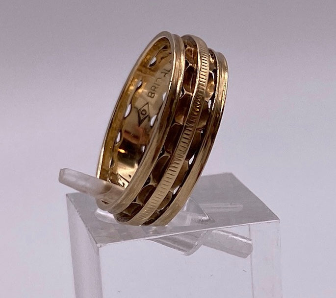 Vintage 14k Yellow Gold Textured Wedding Band Ring Sz 6.25