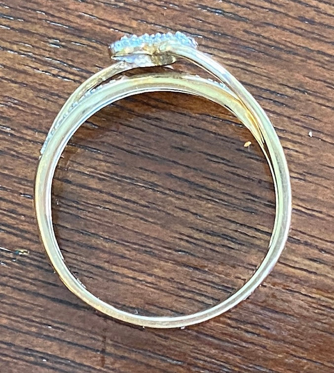 Cute 10k Yellow Gold Pave Diamond Heart Bypass Style Ring Sz 6.75