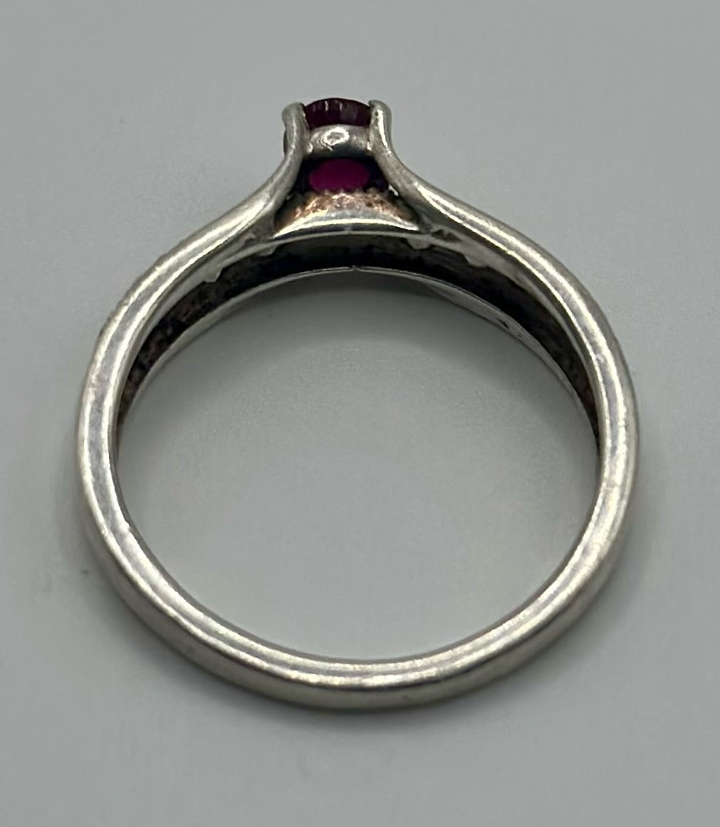 Sterling Silver 925 CZ Oval Ruby Ring Sz 8