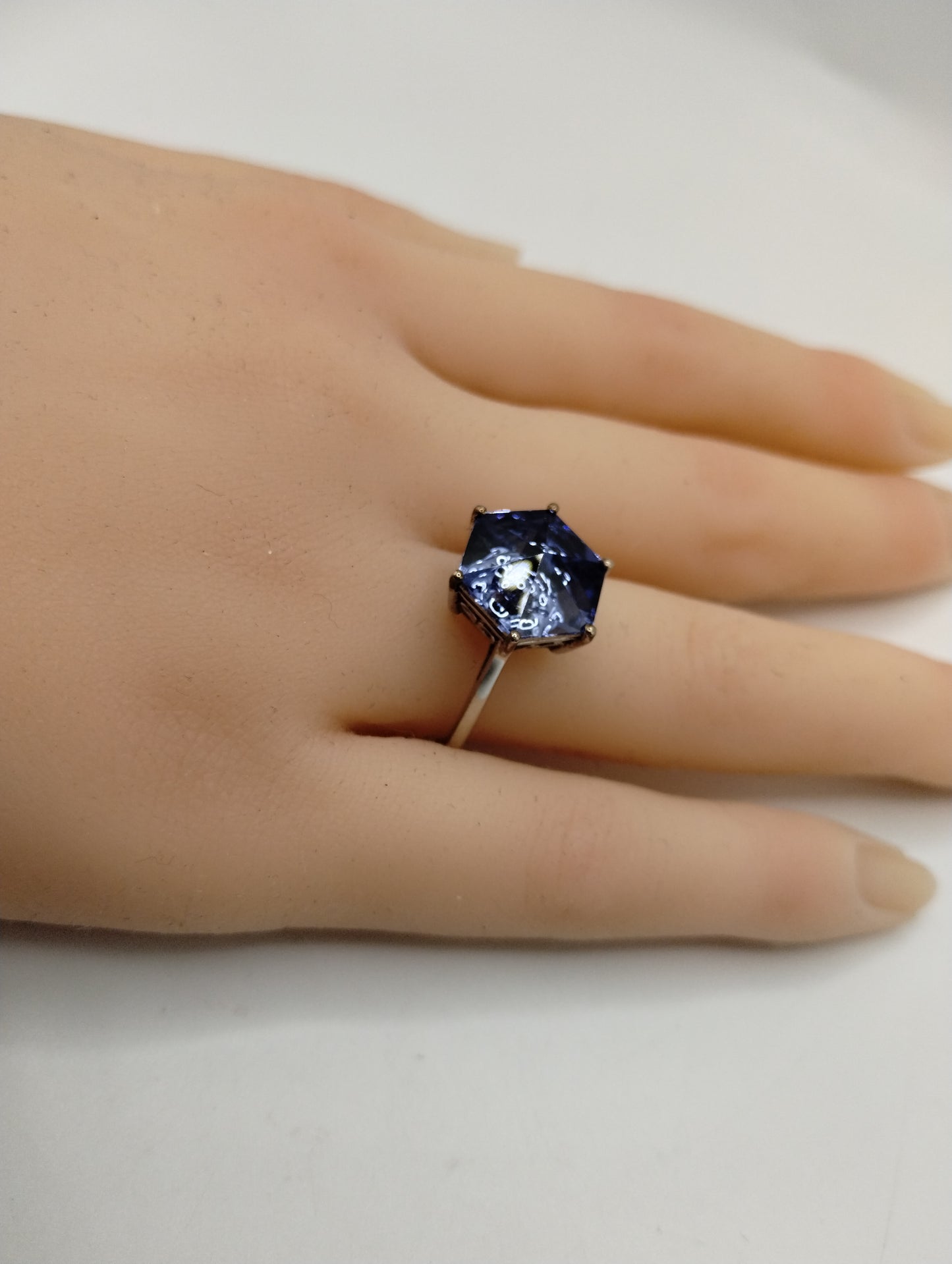 Designer Djoy Sterling Silver 925 Purple Stone Flower Cocktail Ring Sz 7.75-8